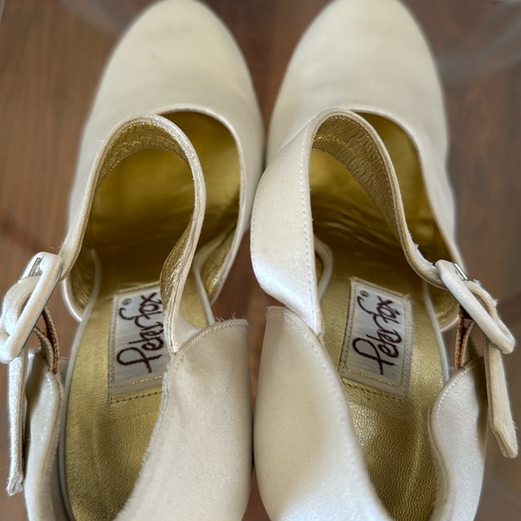 Vintage Peter Fox Letizia, Platform Pumps, White Italian Silk, Size 7.5 - Picture 8 of 16